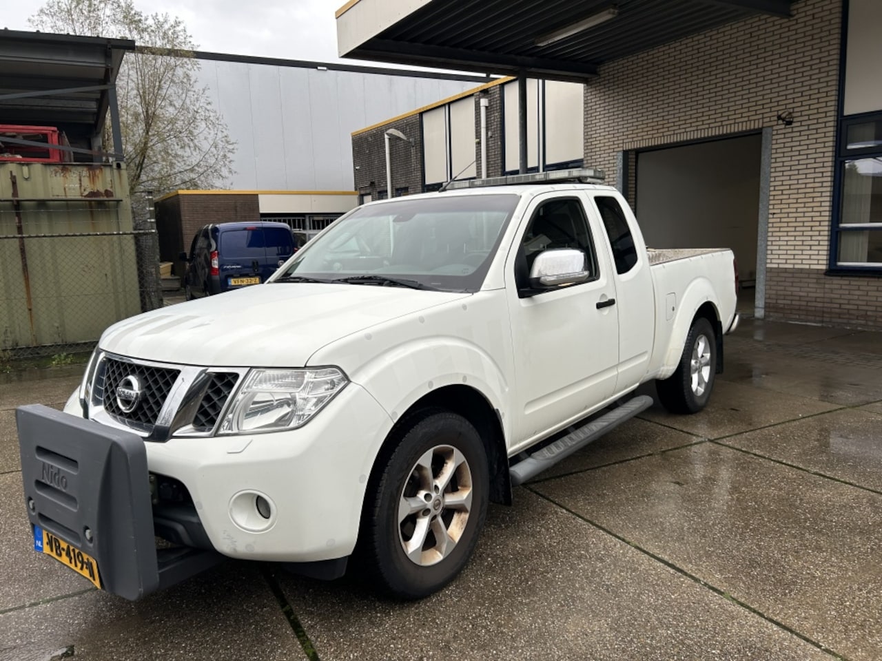 Nissan Navara - 2.5 dCi SE King Cab 2.5 dCi SE King Cab - AutoWereld.nl