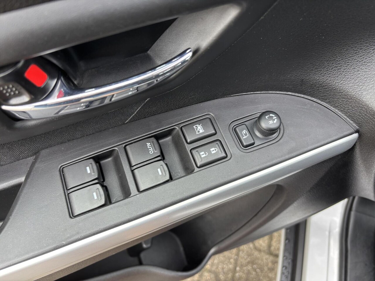 Suzuki SX4 S-Cross - 1.6 Exclusive Automatische Airco/ Cruise Control/ Bluetooth/ afneembare trekhaak.