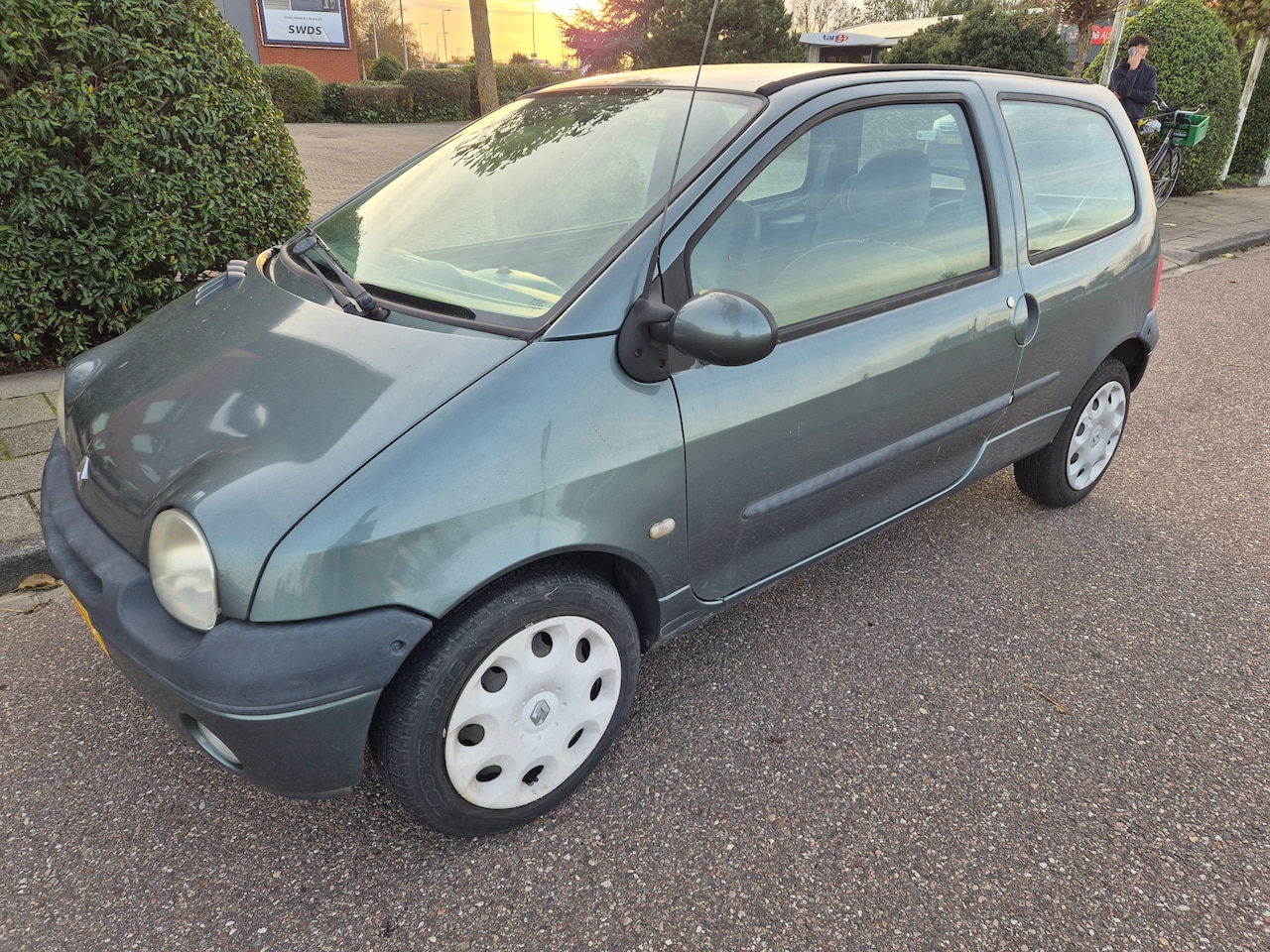 Renault Twingo - 1.2 Kenzo - AutoWereld.nl