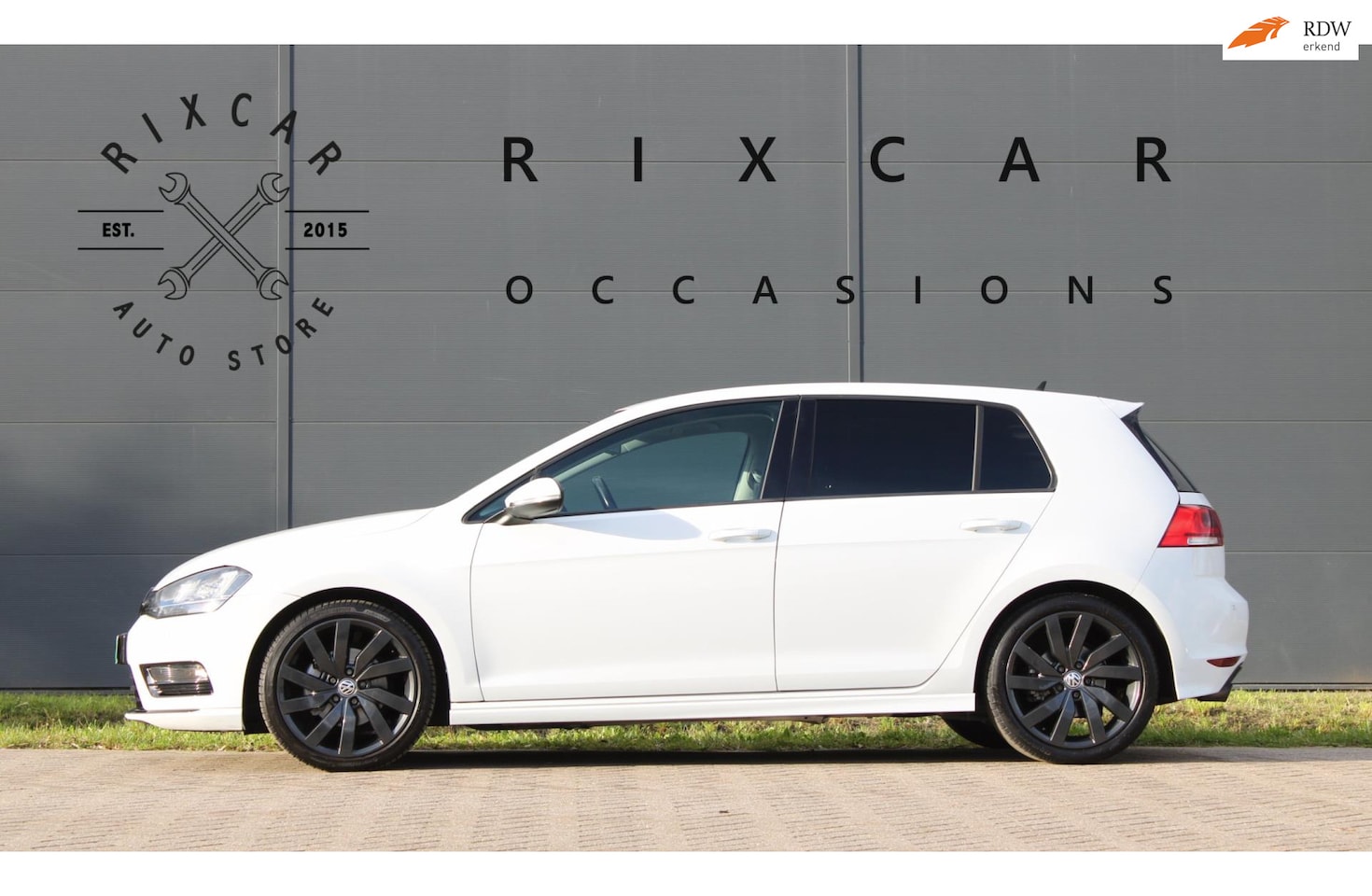 Volkswagen Golf - 1.4 TSI ACT BusinessEdition R-Line Automaat 180PK !!NIEUWBINNEN!! - AutoWereld.nl