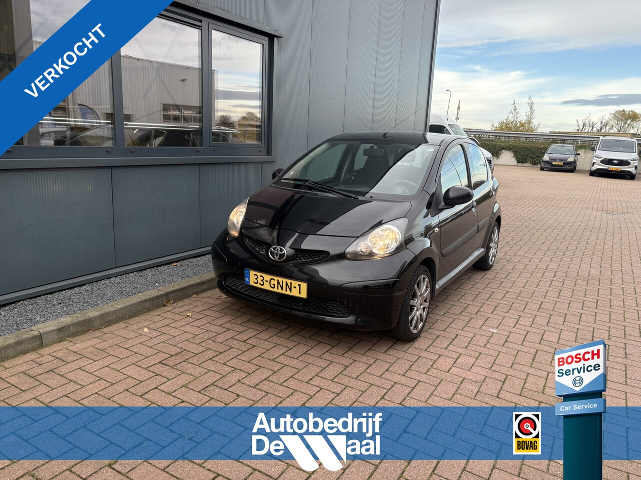 Toyota Aygo - 1.0 VVT-i Plus Sport 5-drs. AIRCO/15INCH/DAKSPOILER - AutoWereld.nl
