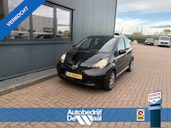 Toyota Aygo - 1.0 VVT-i Plus Sport 5-drs. AIRCO/15INCH/DAKSPOILER