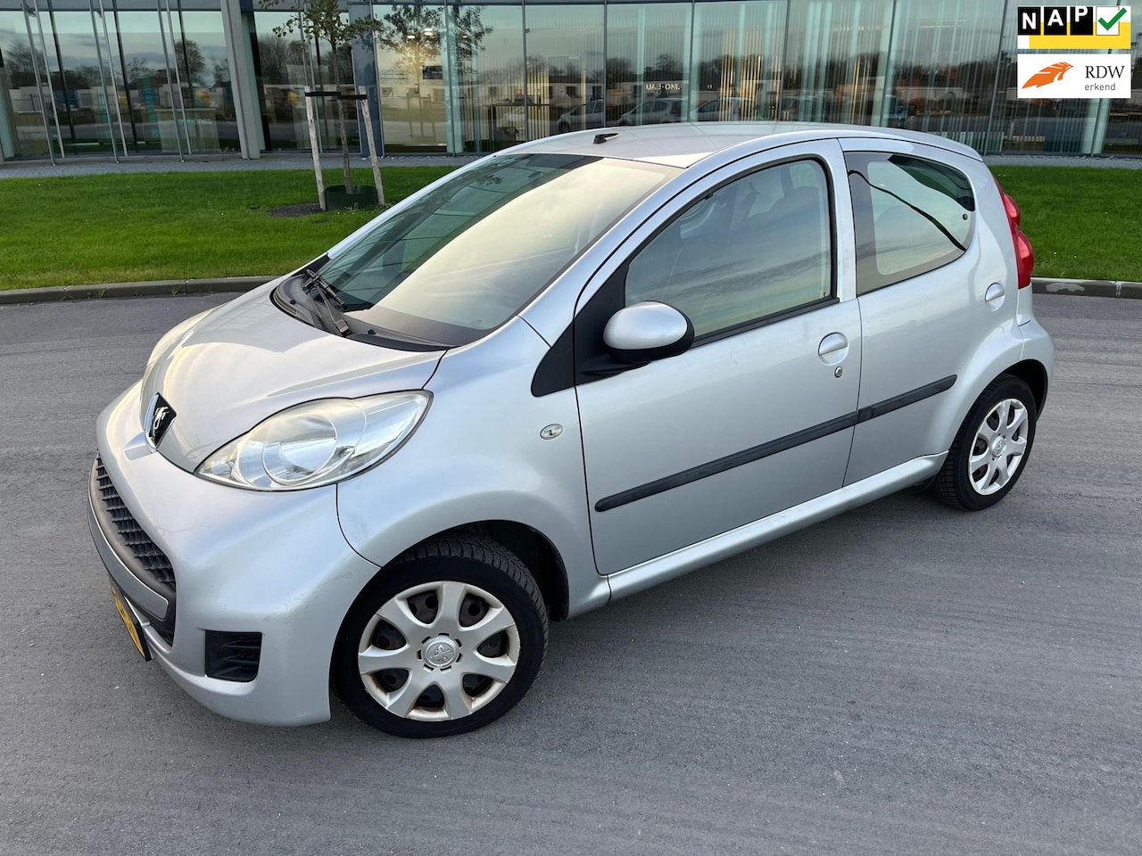 Peugeot 107 - 1.0-12V XS NAP 5D AIRCO ELEKTRISCHE RAMEN - AutoWereld.nl