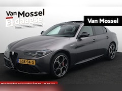 Alfa Romeo Giulia - 2.0 T GME AWD Veloce | Panoramadak | Lederen sportstoelen | Achteruitrijcamera | Navigatie