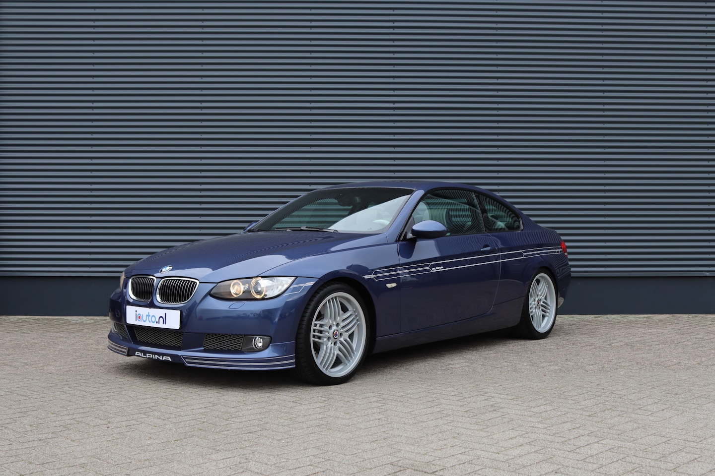 Alpina B3 - BMW ALPINA BITURB.COUP B3 BITURBO Lage kilometerstand/Leder/CC/Alpina blau/PDC/Keyless/Ele - AutoWereld.nl