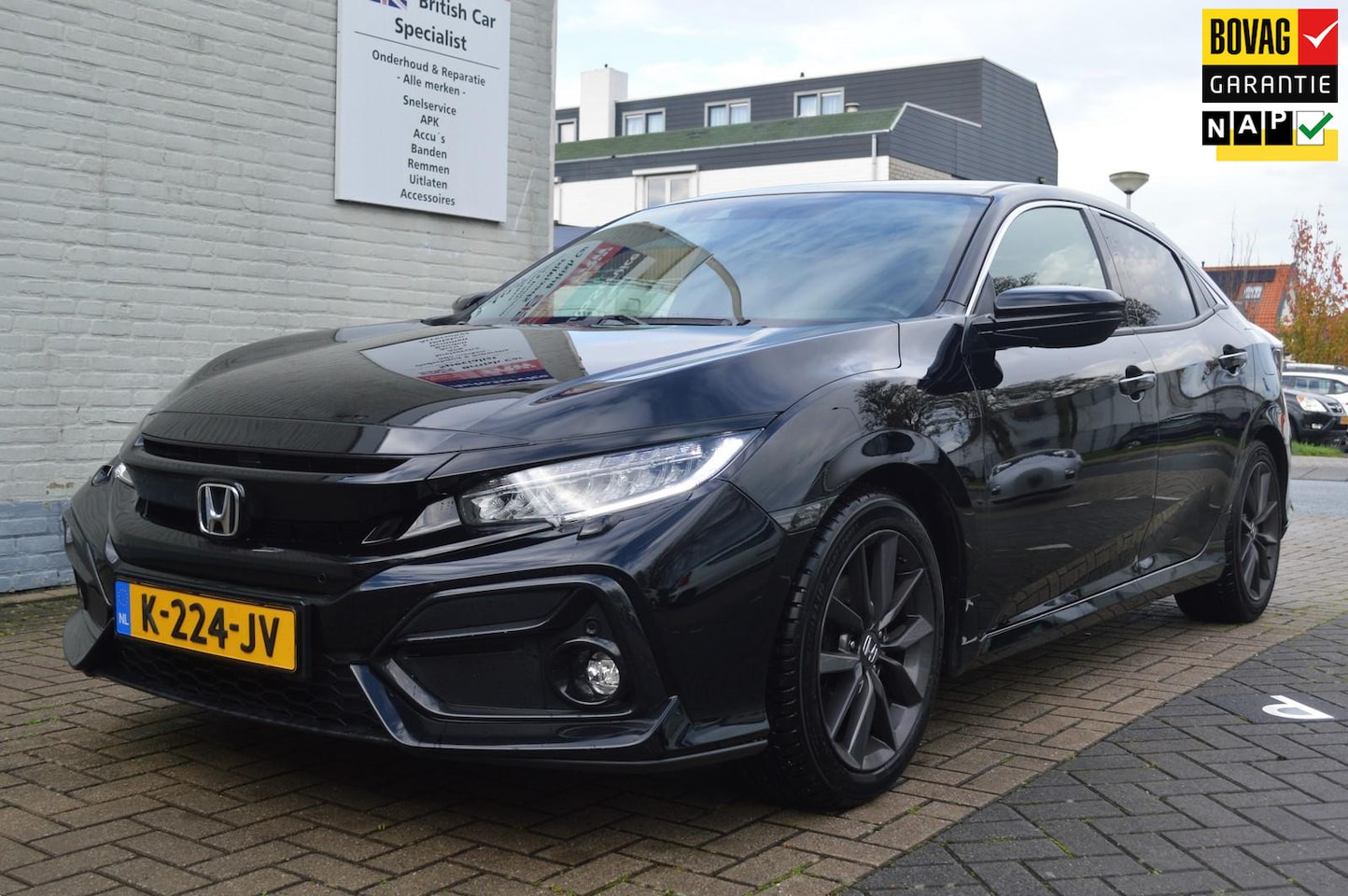 Honda Civic - 1.0 i-VTEC Elegance Black Edition Automaat / BOVAG RIJKLAARPRIJS - AutoWereld.nl