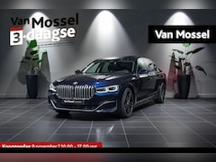 BMW 7-serie - 745Le xDrive LUCHTVERING | HEAD-UP DISPLAY | PANODAK | EDELHOUT