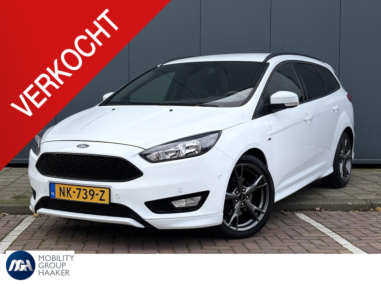 Ford Focus Wagon - 1.5 ST-Line LAGE KM-Stand I Automatische Airco I Dealer-onderhouden I Parkeer sensoren I A - AutoWereld.nl
