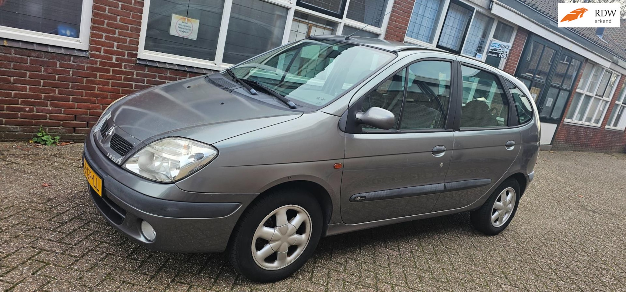 Renault Scénic - 1.6-16V Elysée 1.6-16V Elysée - AutoWereld.nl