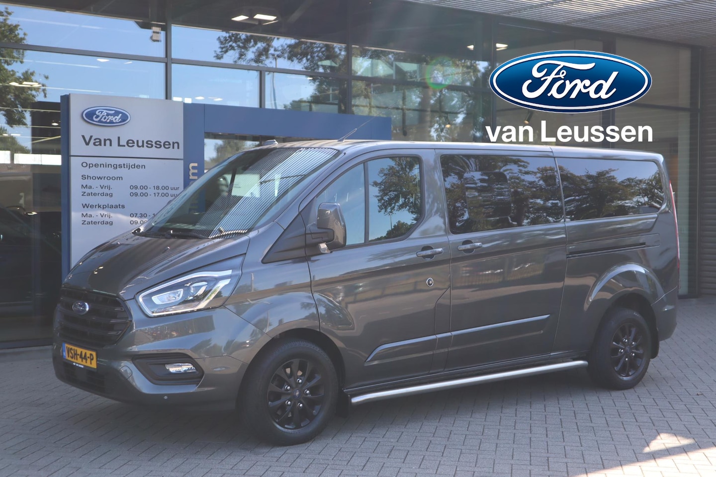 Ford Transit Custom - 170PK L2 LIMITED DC AUTOMAAT APPLE/ANDROID SIDEBARS BLISS BI-XENON CAMERA 2x SCHUIFDEUR PA - AutoWereld.nl