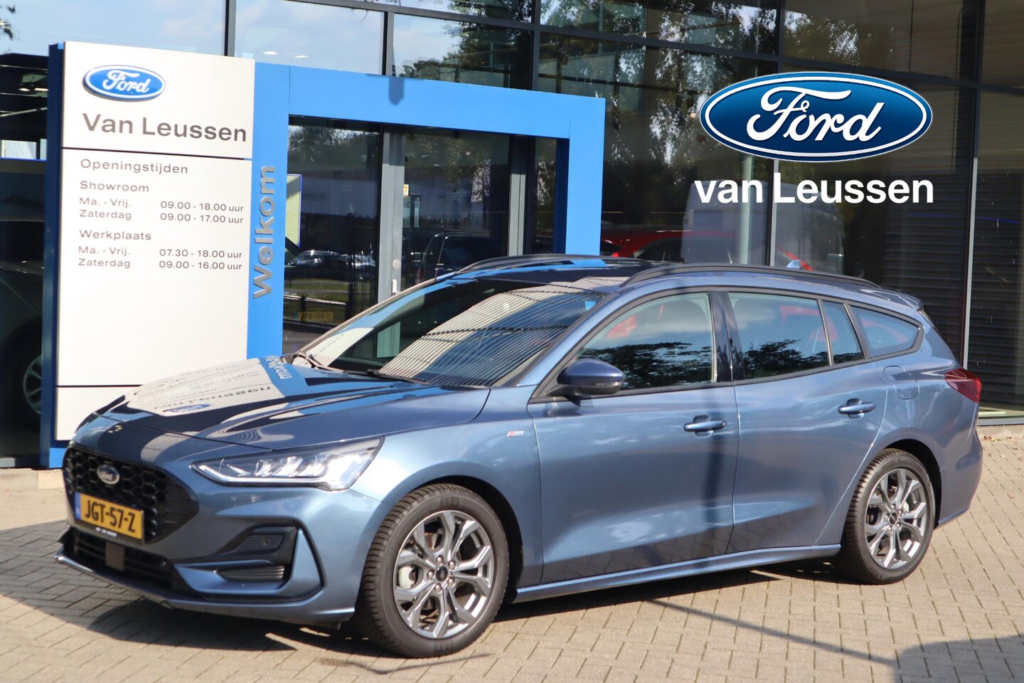 Ford Focus Wagon - 125PK HYBRID ST-LINE AUTOMAAT ANDROID/APPLE NAVI CAMERA P-SENSOREN 17" LM-VELGEN ALL-SEASO - AutoWereld.nl