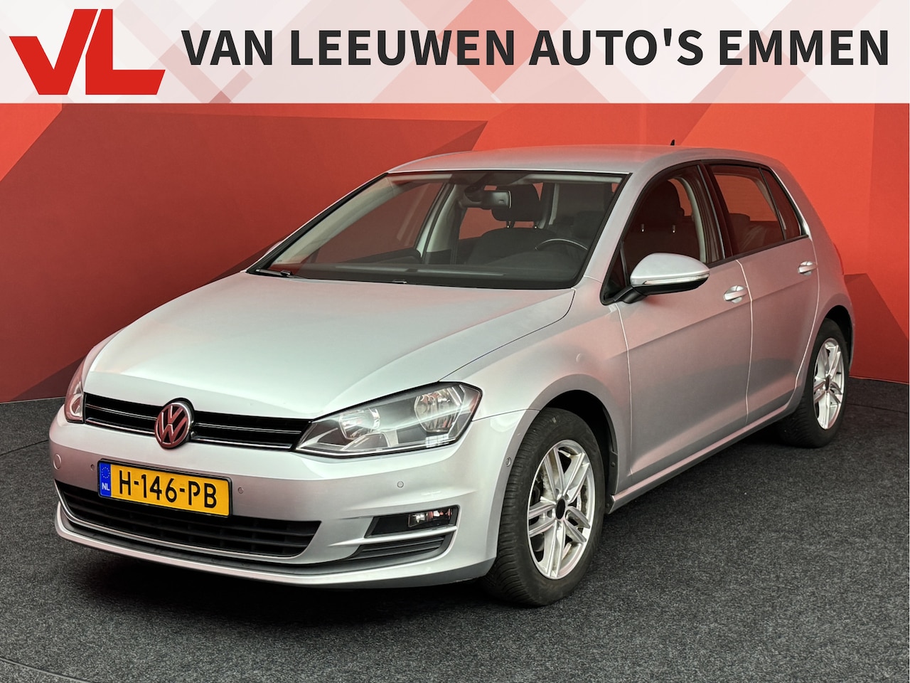 Volkswagen Golf - 1.6 TDI Comfortline | Cruise | Sensoren | Navi - AutoWereld.nl