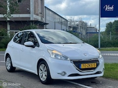 Peugeot 208 - 1.2 VTi Blue Lease | Navigatie | 5 Deurs | Airco | Parkeersensoren | Cruise Control |