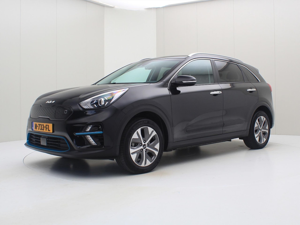 Kia e-Niro - 64kWh Edition 204pk [ ACC+CARPLAY+STOEL/STUURVERWARMING+CAMERA+CLIMATE ] - AutoWereld.nl