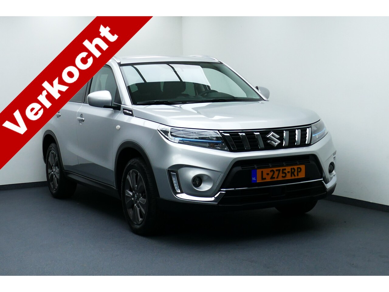 Suzuki Vitara - 1.4 Boosterjet Select Smart Hybrid. Camera, Navi, Clima, StoelVerw, Haak 1200kg - AutoWereld.nl
