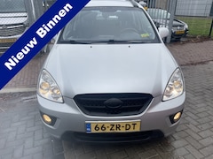 Kia Carens - 2.0 CVVT X-ecutive clima sp lichte parkschade 1399
