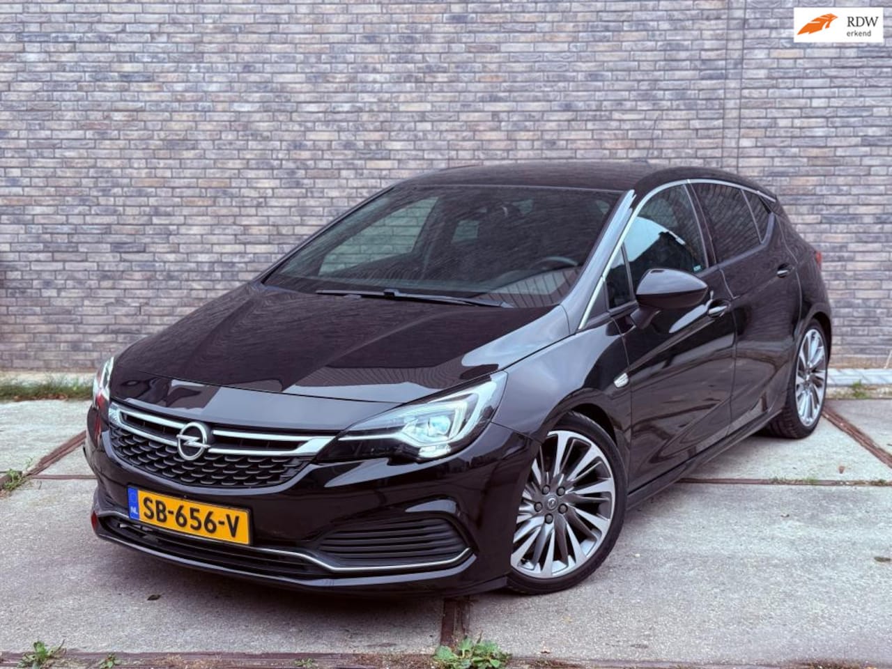 Opel Astra - 1.6 Innovation Automaat 200PK Carplay Navi lane assist - AutoWereld.nl