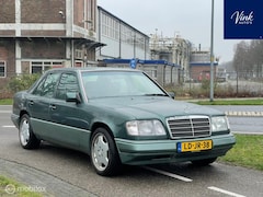 Mercedes-Benz E-klasse - 220 Elegance | W124 | NL & NAP | 2e Eigenaar | Schuifdak | Two Tone | Onderhoudshistorie |
