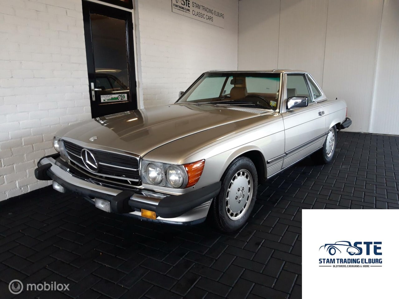 Mercedes-Benz SL-klasse Cabrio - 560SL 1987 incl soft en hardtop - AutoWereld.nl