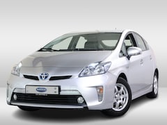 Toyota Prius - 1.8 Plug-in Aspiration hybride 130 dkm 2014