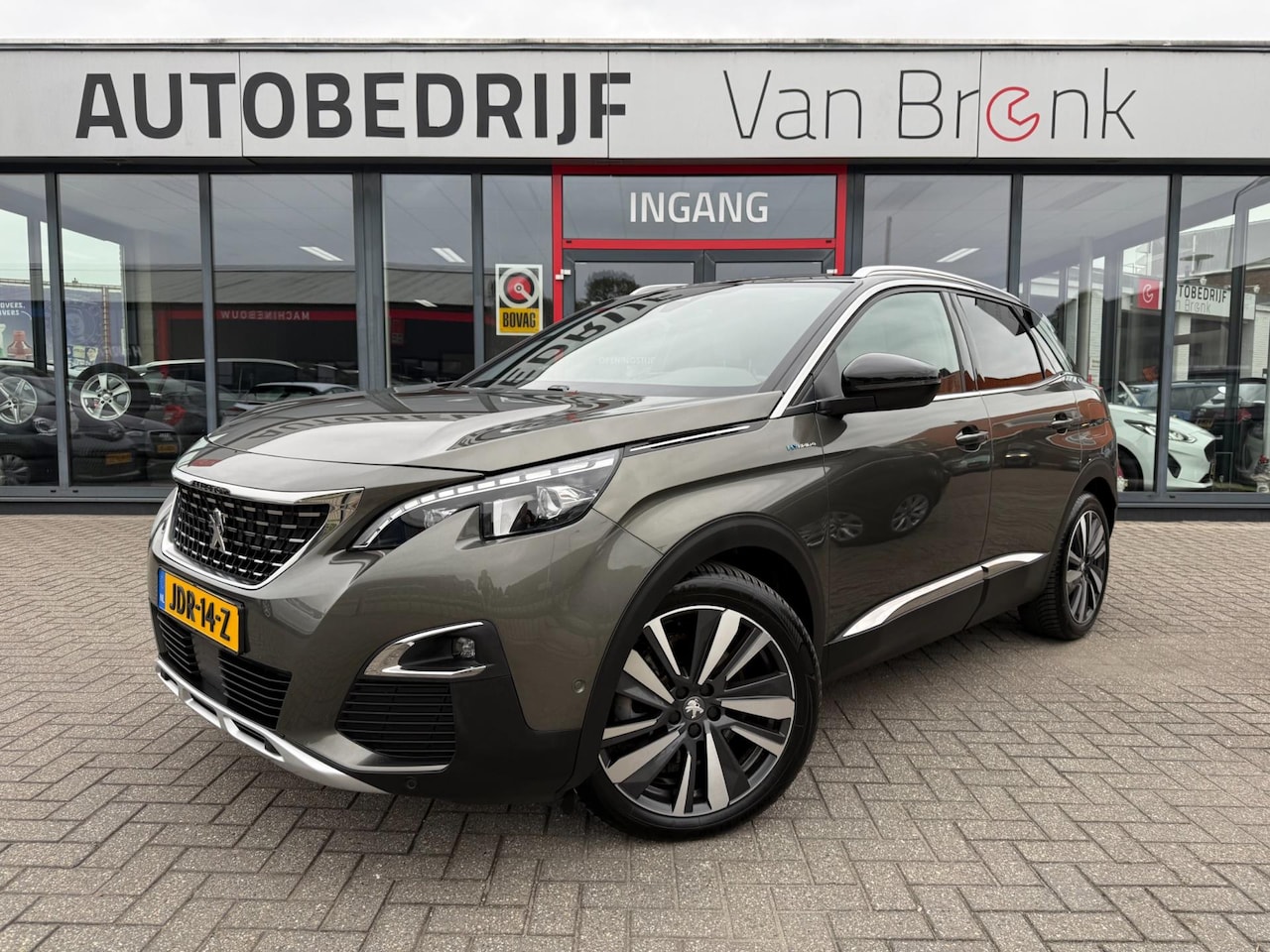 Peugeot 3008 - 1.6 HYbrid4 300PK GT Avantage | LED | Trekhaak | 4WD | Camera - AutoWereld.nl