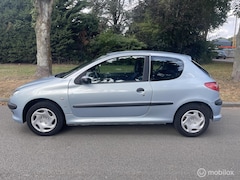 Peugeot 206 - 1.4 XT. AUTOMAAT - KM NAP