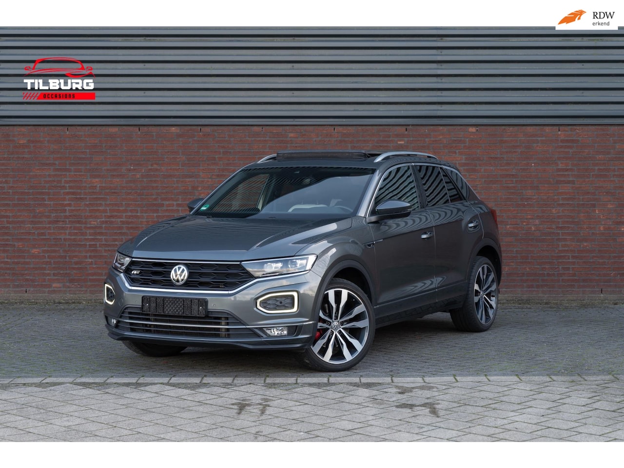 Volkswagen T-Roc - 2.0 TSI 4Motion Sport | PANO | LED | ACC | - AutoWereld.nl