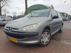 Peugeot 206 - 1.4 XR | 75 pk | Airco | NAP | APK 07/2026