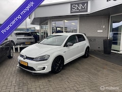 Volkswagen Golf - 1.4 TSI GTE, stoelverwarm, adapcruise, camera