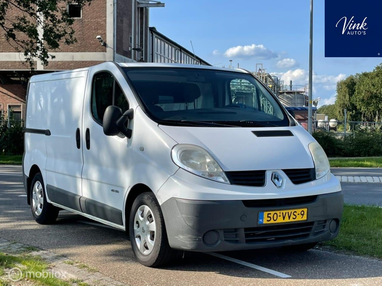 Renault Trafic - 2.5 dCi T29 L1H1 | 145 pk | A/C | 3 Persoons | 2000 KG Trekgewicht - AutoWereld.nl