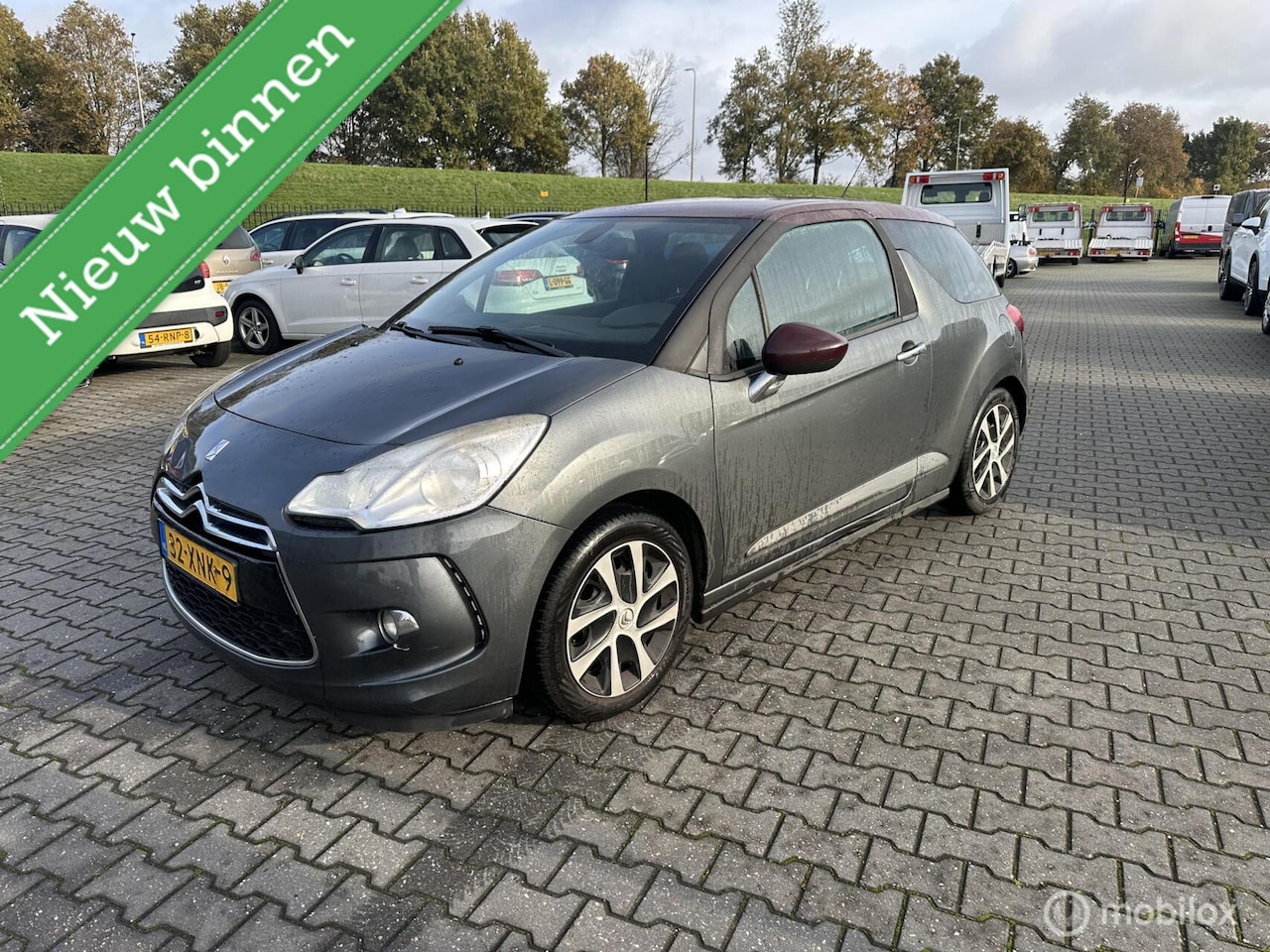 Citroën DS3 - 1.6 e-HDi So Chic clima scherm - AutoWereld.nl