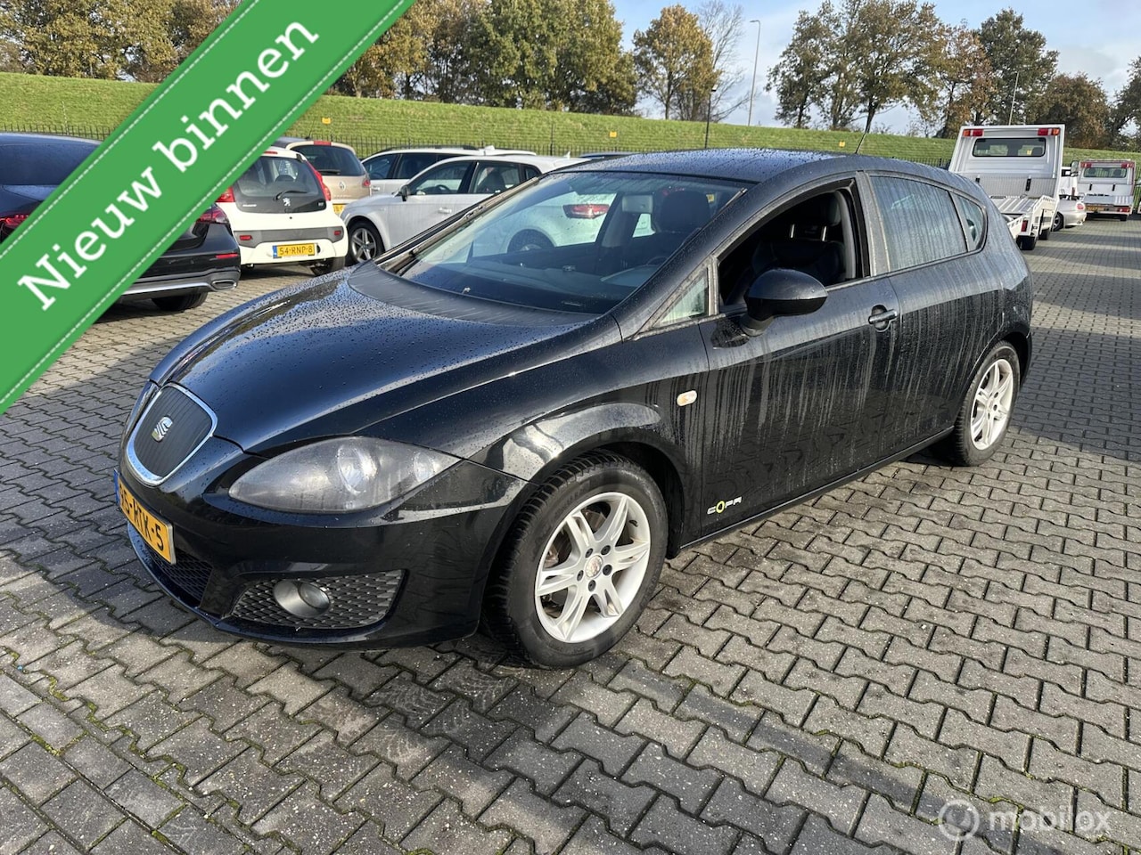 SEAT Leon - 1.6 TDI Ecomotive Businessline COPA 1.6 TDI Ecomotive Businessline COPA - AutoWereld.nl
