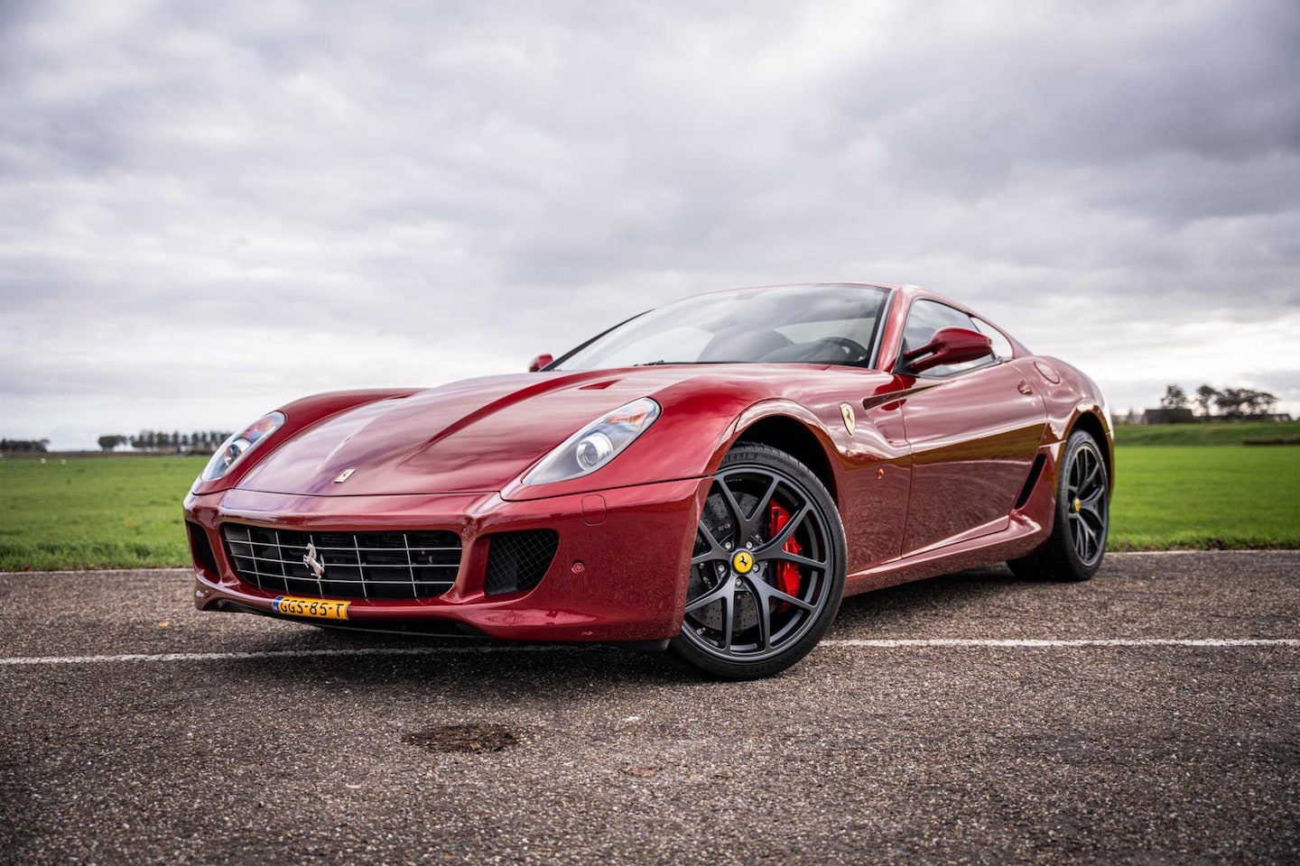 Ferrari 599 - 6.0 GTB Fiorano F1 I Carbon I Ceramic I Daytona-seats I Dealer-maintained I Capristo-exhau - AutoWereld.nl