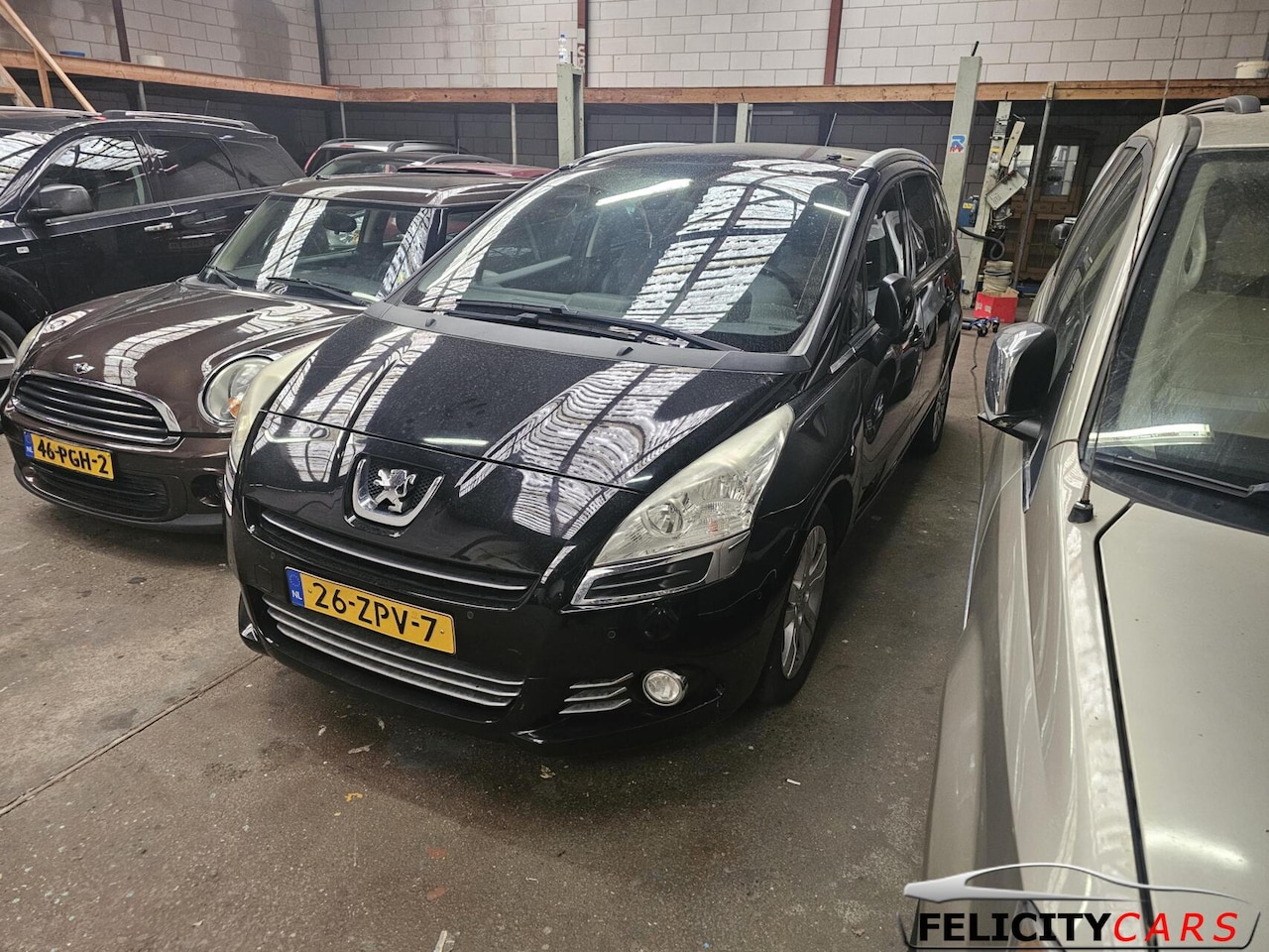 Peugeot 5008 - 1.6 THP Blue Lease Executive 7p. 1.6 THP Blue Lease Executive 7p. - AutoWereld.nl