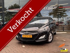 Hyundai i30 - 1.6 GDI i-Vision Airco Clima Cruise Camera Trekhaak