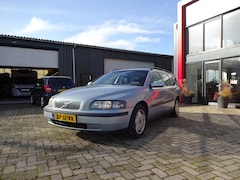 Volvo V70 - 2.4 140PK