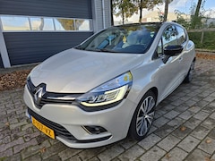 Renault Clio - 1.2 INITIALE PARIS AUTOMAAT PANO LEER 120PK BOSE