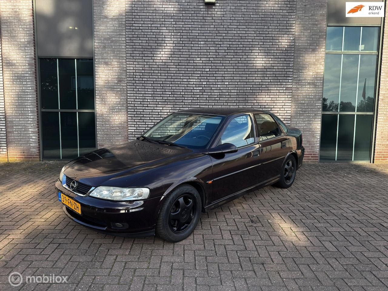 Opel Vectra - 1.6-16V Business Edition 1.6-16V Business Edition - AutoWereld.nl