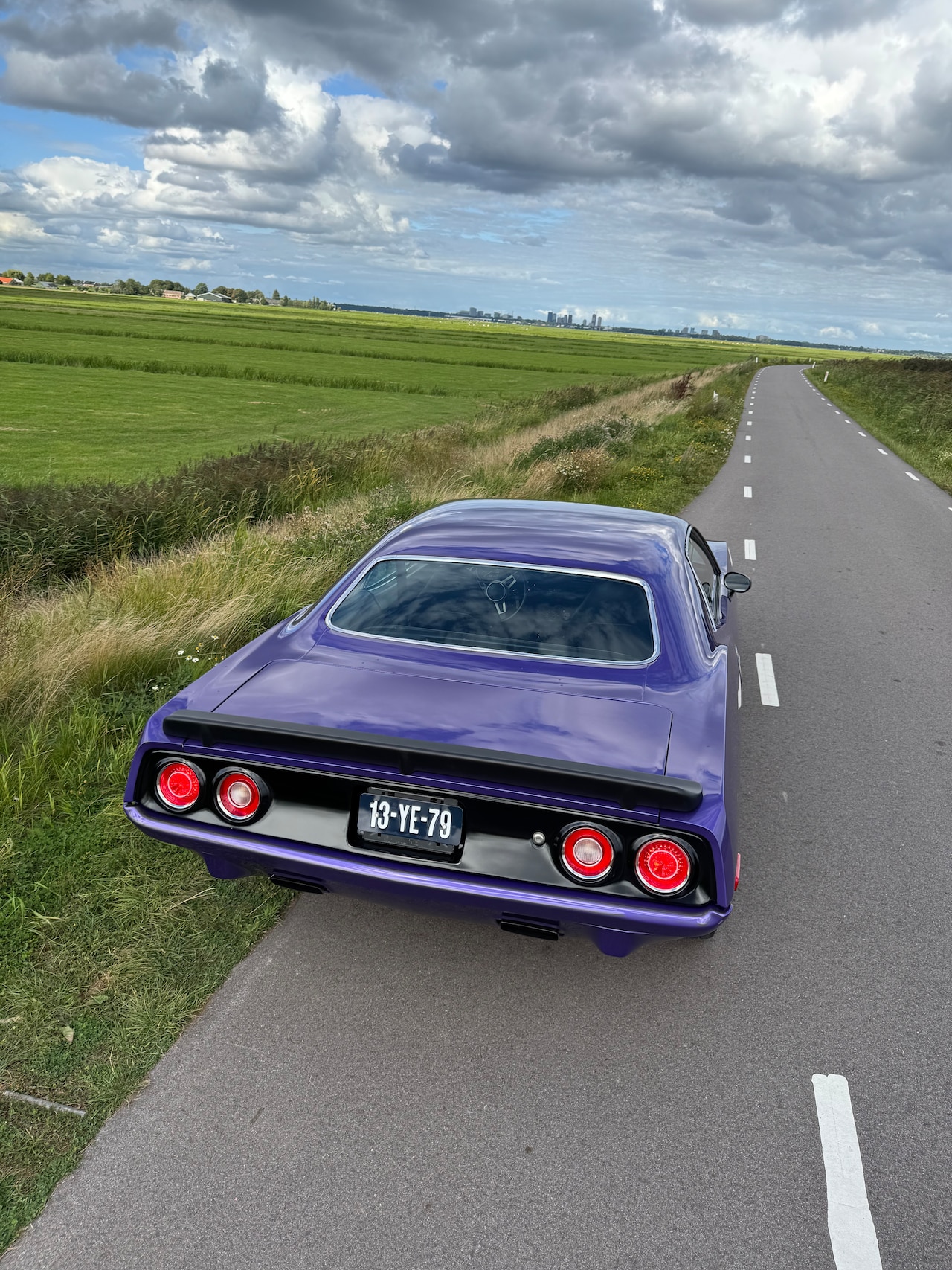 Plymouth Barracuda - V8 - AutoWereld.nl