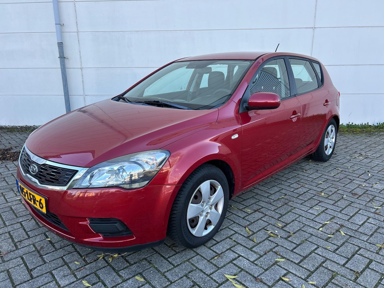 Kia Cee'd - 1.4 CVVT X-tra Airco Centraal Vergrendeling Trekhaak NL-Auto Apk 04-2026 - AutoWereld.nl