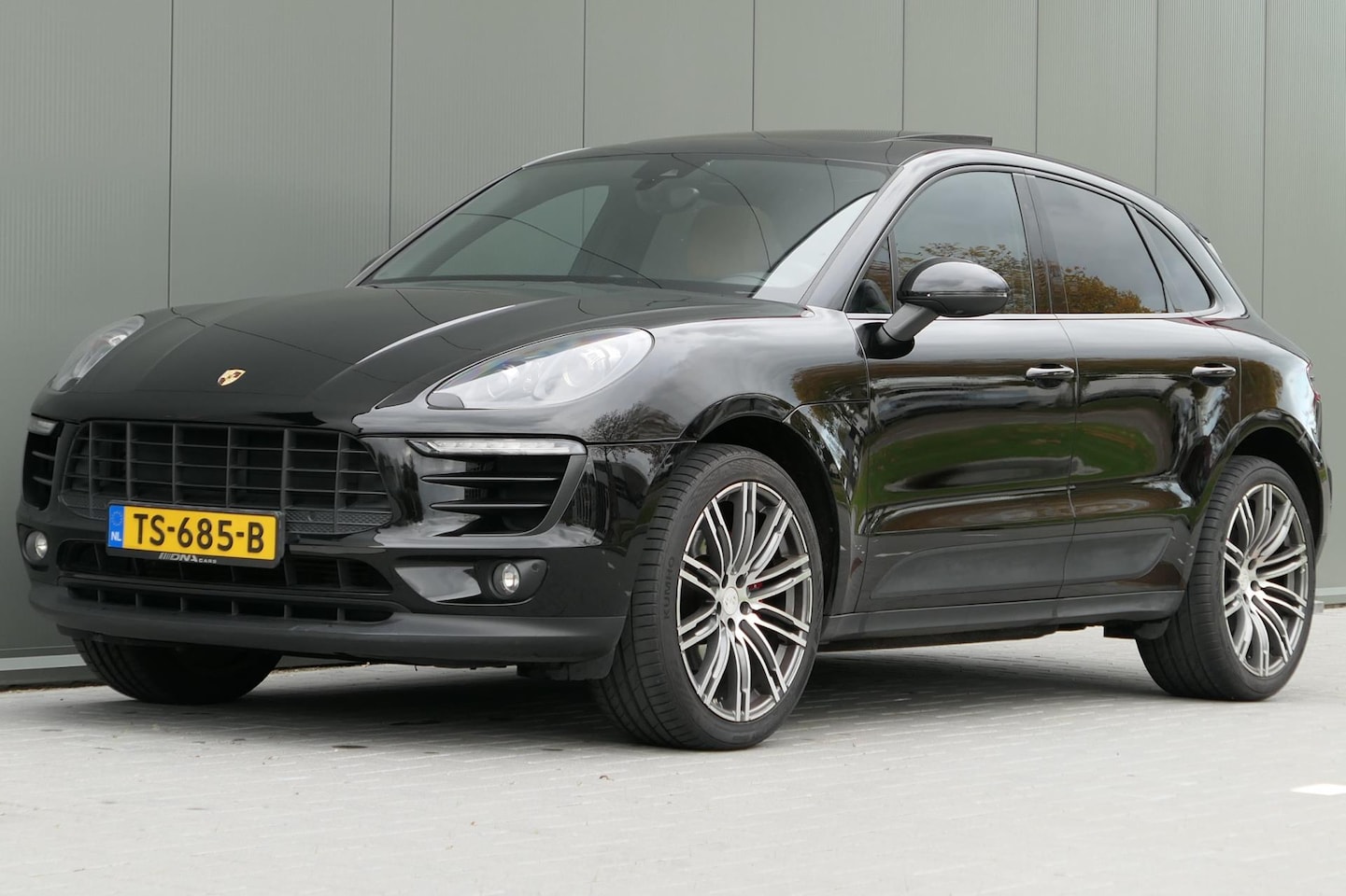 Porsche Macan - 2.0 Panorama Bose Alcantara Navi Stoelverwarming - AutoWereld.nl