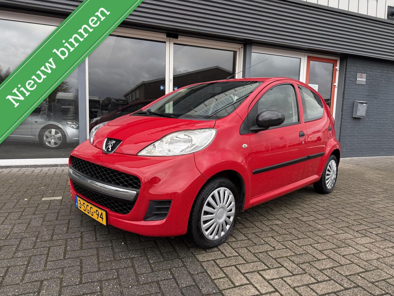 Peugeot 107 - 1.0-12V XR 1.0-12V XR - AutoWereld.nl