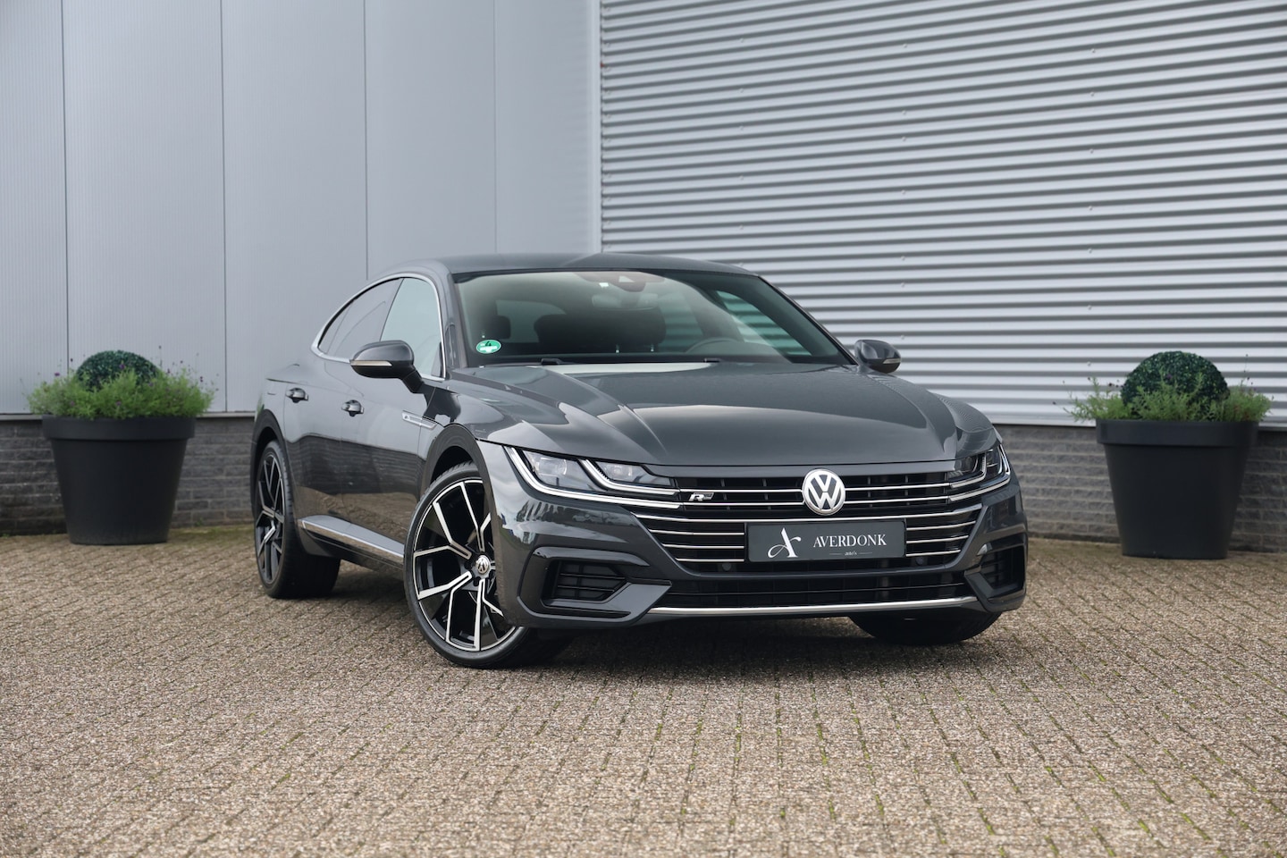 Volkswagen Arteon - 2.0 TSI 190PK R-Line 20inch|Led|Stoelverwarming|Adaptieve Cruise - AutoWereld.nl