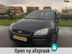 Ford Focus Wagon - 1.6-16V Champion AIRCO TREKHAAK GROOT SCHERM