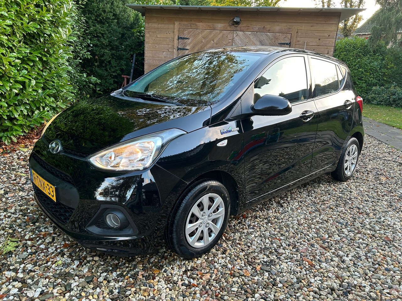 Hyundai i10 - 1.0i i-Motion Comfort/RIJKLAAR/CLIMAT/CRUISE/AUX/GARANTIE - AutoWereld.nl