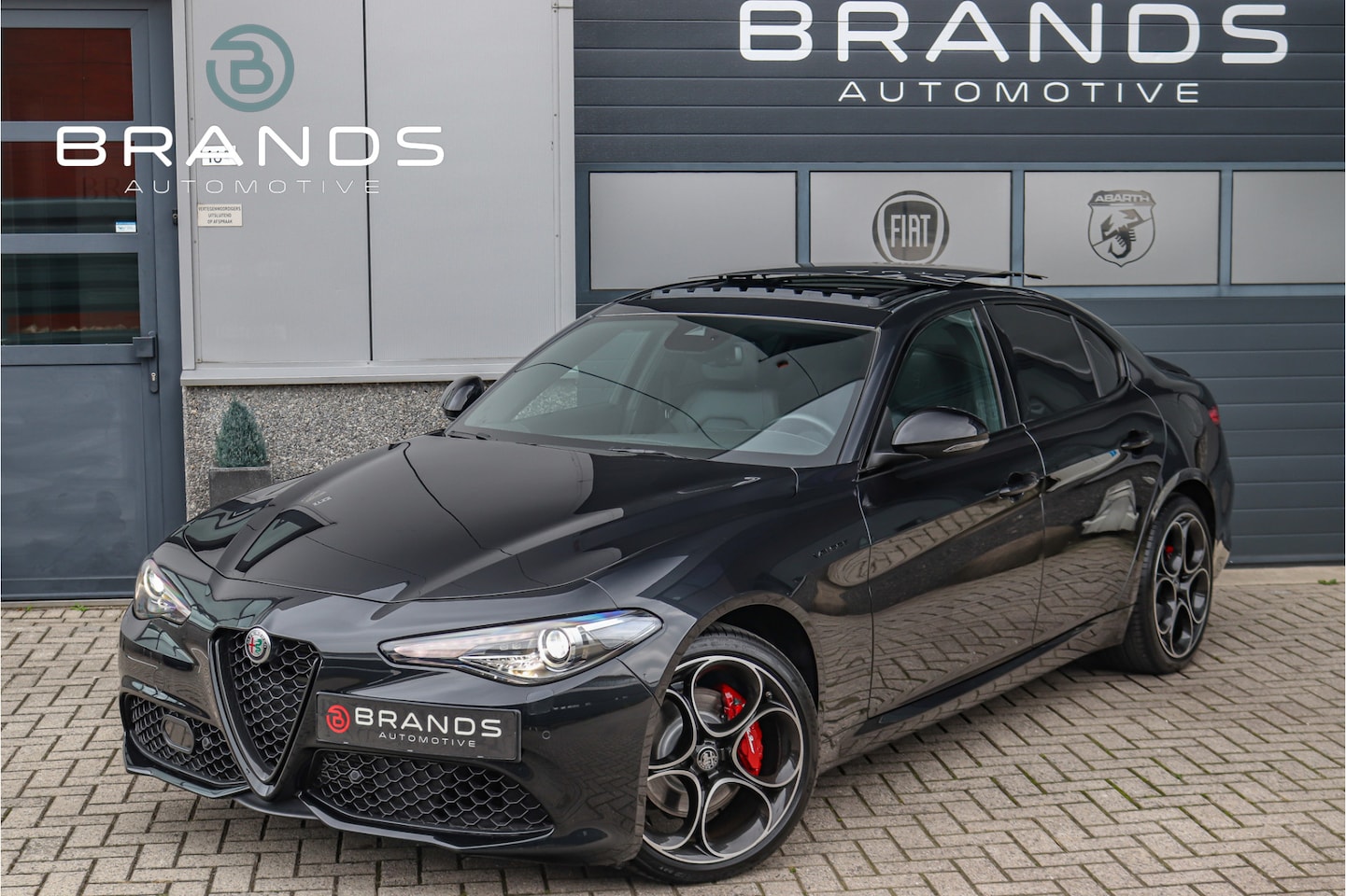 Alfa Romeo Giulia - 2.0 Veloce Q4 1e eig Alle opties 280PK Garantie - AutoWereld.nl