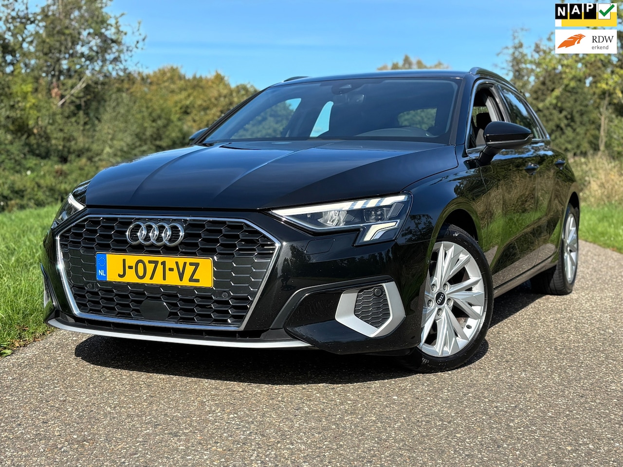 Audi A3 Sportback - 35 TFSI Business edit Aut/Sportstoelen/Navi/Pdc - AutoWereld.nl