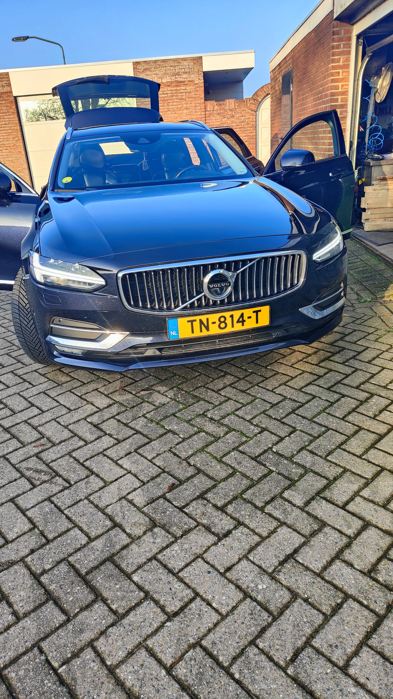 Volvo V90 - 2.0 D4 Inscription - AutoWereld.nl