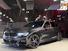 BMW 3-serie - 330e xDrive High Executive M-Package |HUD|Carbon|Pano
