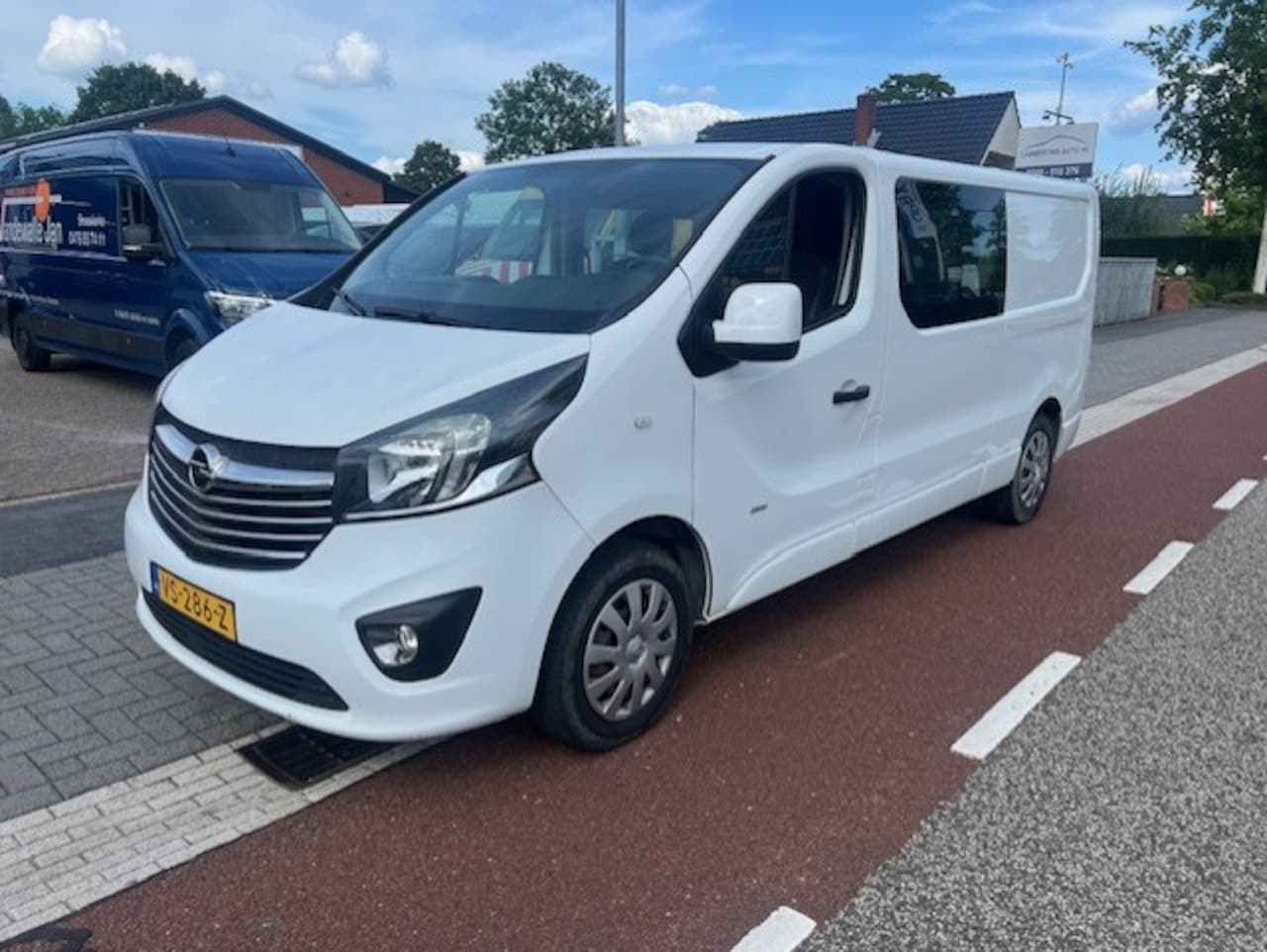 Opel Vivaro - 1.6 CDTI 88KW L2H1 DC 5P AIRCO KLIMA NAVI - AutoWereld.nl